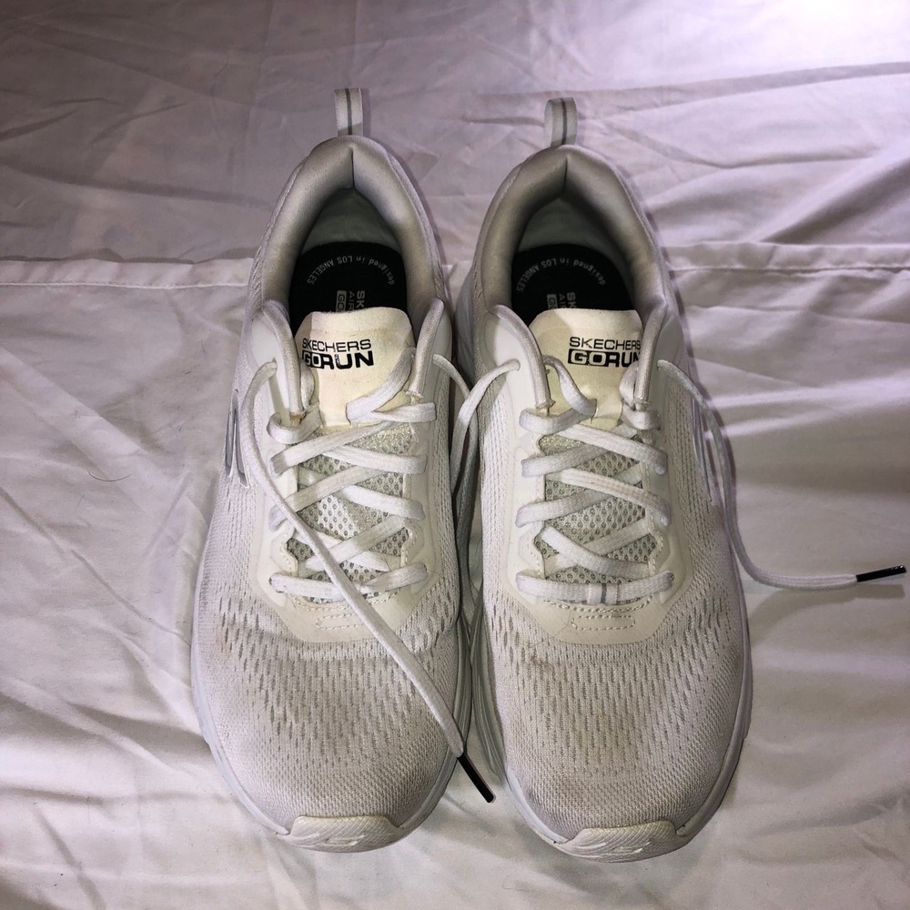 Skechers Go Run Shoes Air Cooled Goga Mat Size‎ 9.5 Woman's